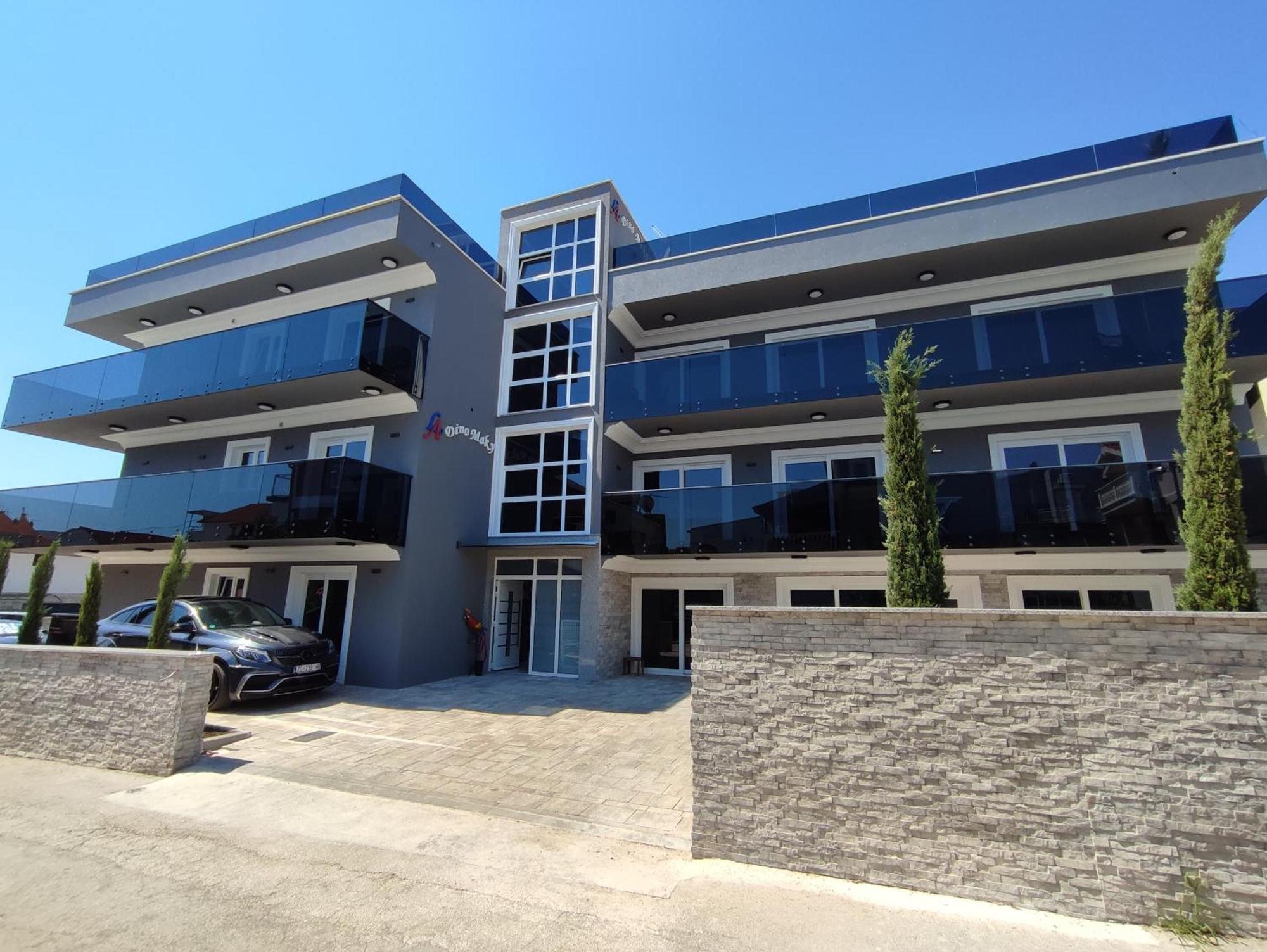 Luxury Apartments-La Dino Maky Vodice Esterno foto